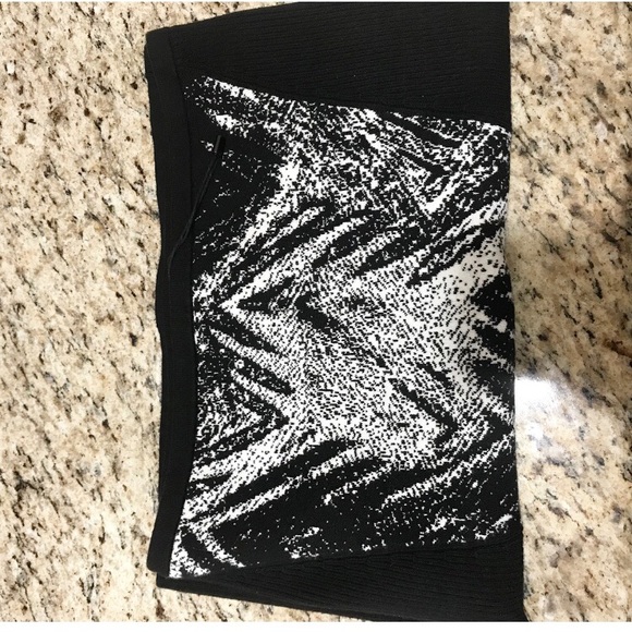 Skirt - Picture 6 of 7